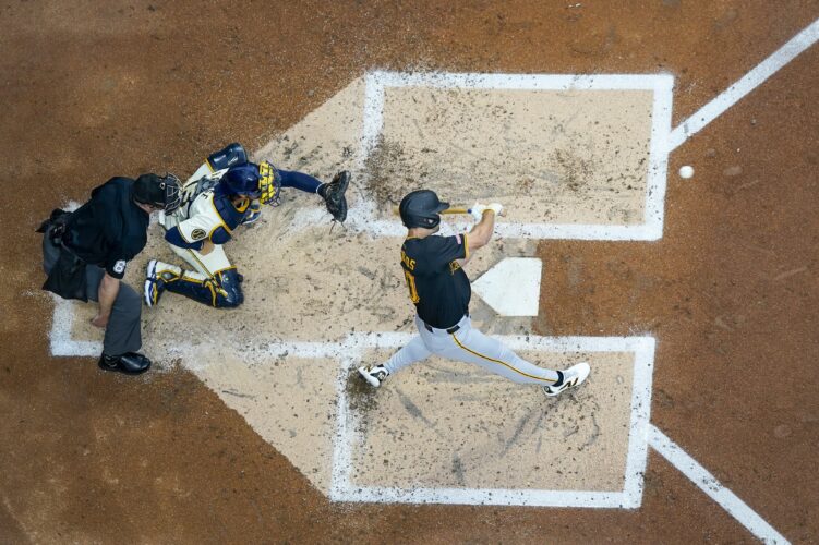 Bucs bounce Central leaders